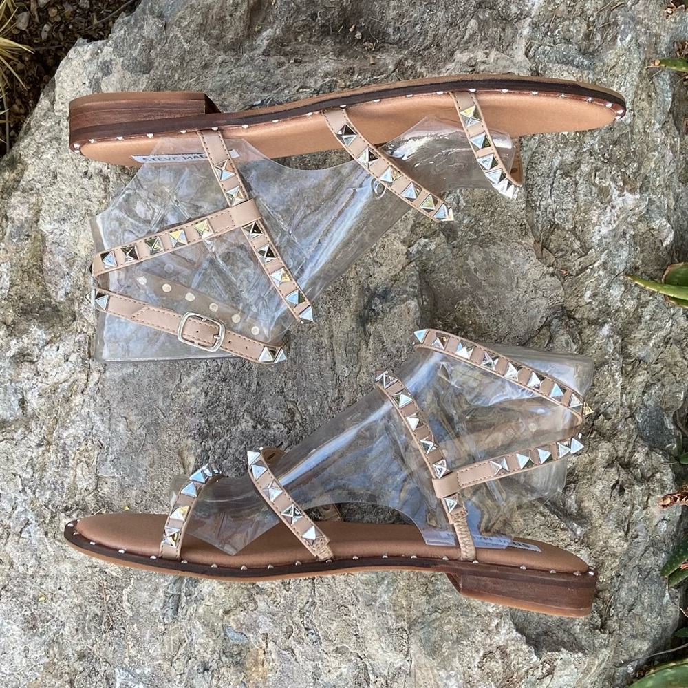 Steve Madden || Travel Sandal Studded Tan + Silver - Picture 4 of 11